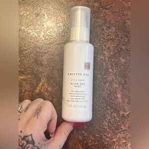 Kristin Ess White Blow Dry Mist